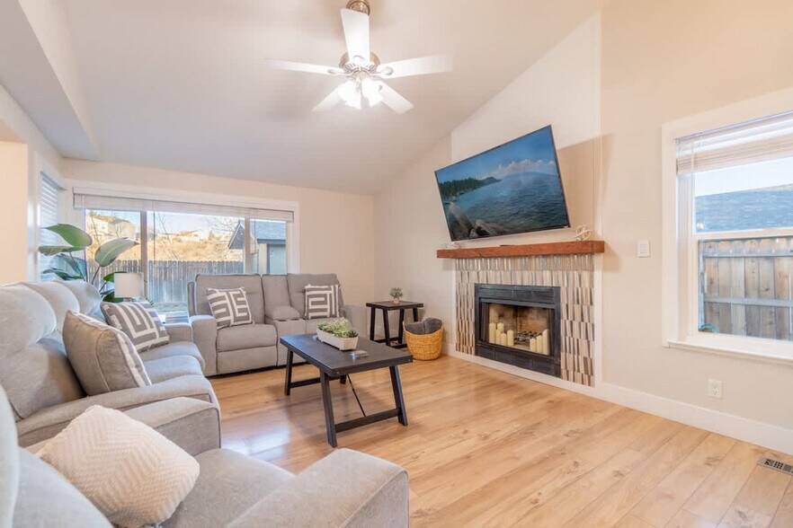 Primary Photo - 6511 Enchanted Valley Dr