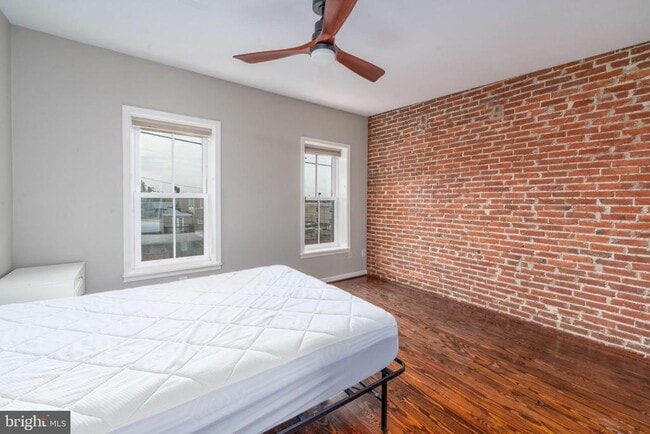 Building Photo - 110 Birckhead St