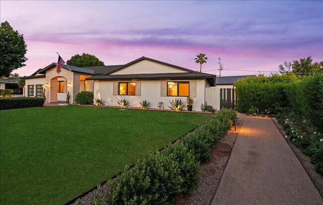 Building Photo - 3631 N 54th Ct