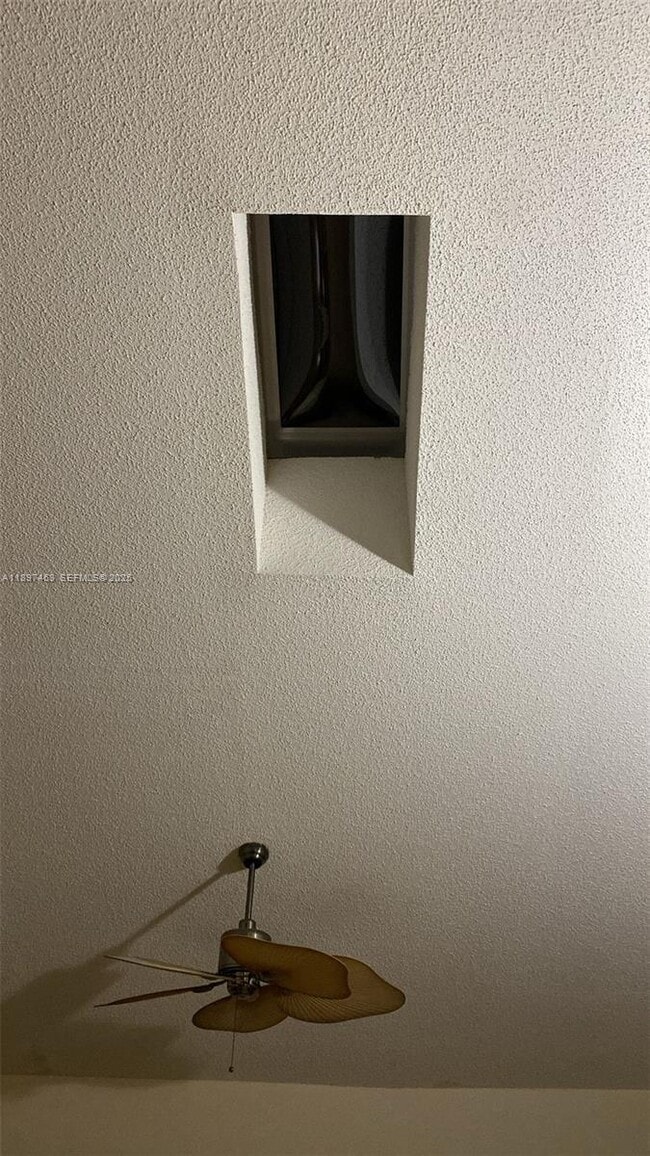 Building Photo - 1634 N 15th Terrace