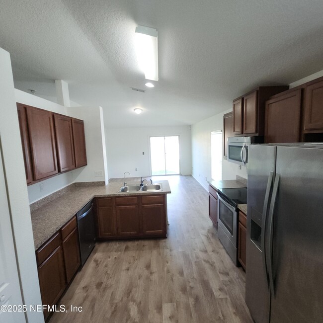 Building Photo - 15307 Bareback Dr