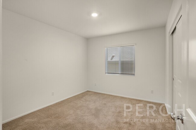 Building Photo - 30540 Altima Ct