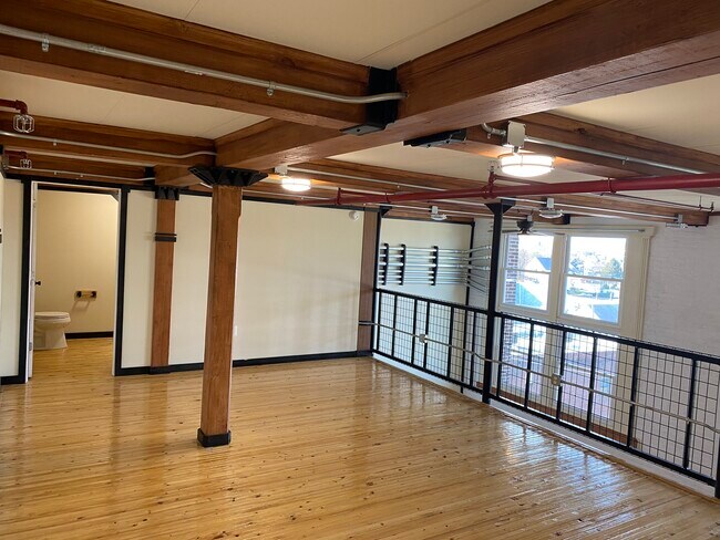 Building Photo - 691 Trump St