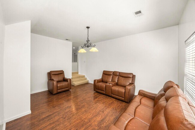 Building Photo - 513 Cold Stream Pl