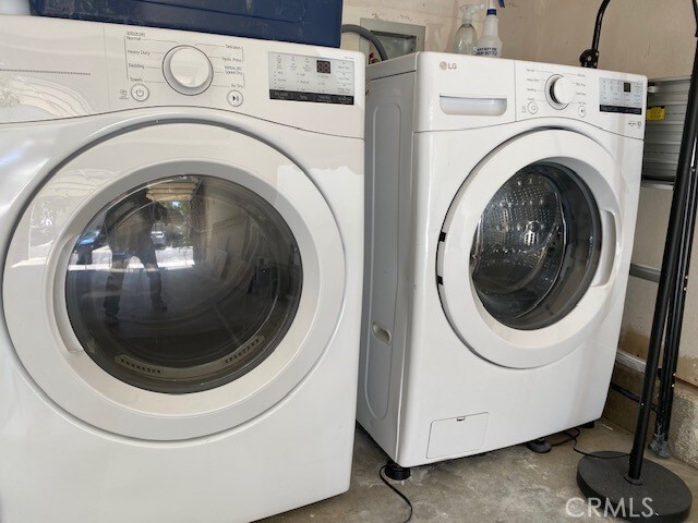 Building Photo - 26941 Stonehaven