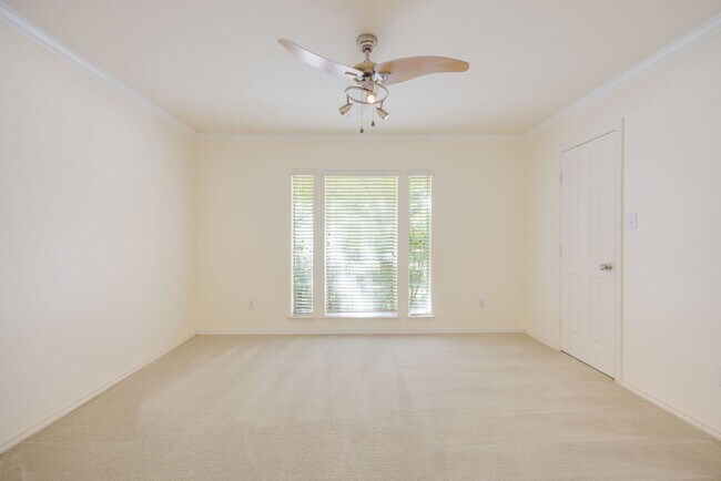 Building Photo - 20602 Naples Terrace Ln