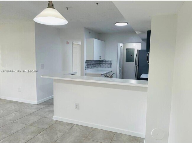 Building Photo - 2600 S University Dr