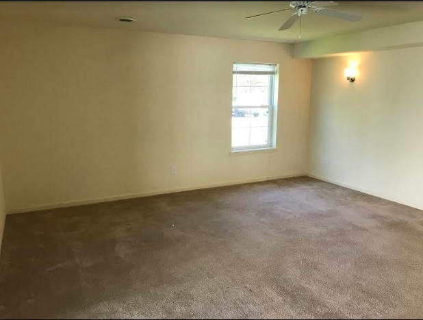 Building Photo - 465 Kings Rd