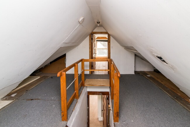Building Photo - 812 Sybil St