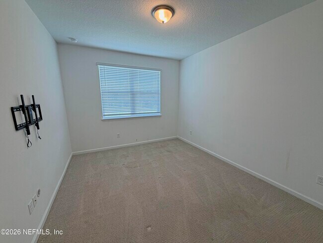 Building Photo - 716 Cherry Elm Dr