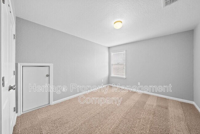 Building Photo - 13207 Frio Parke