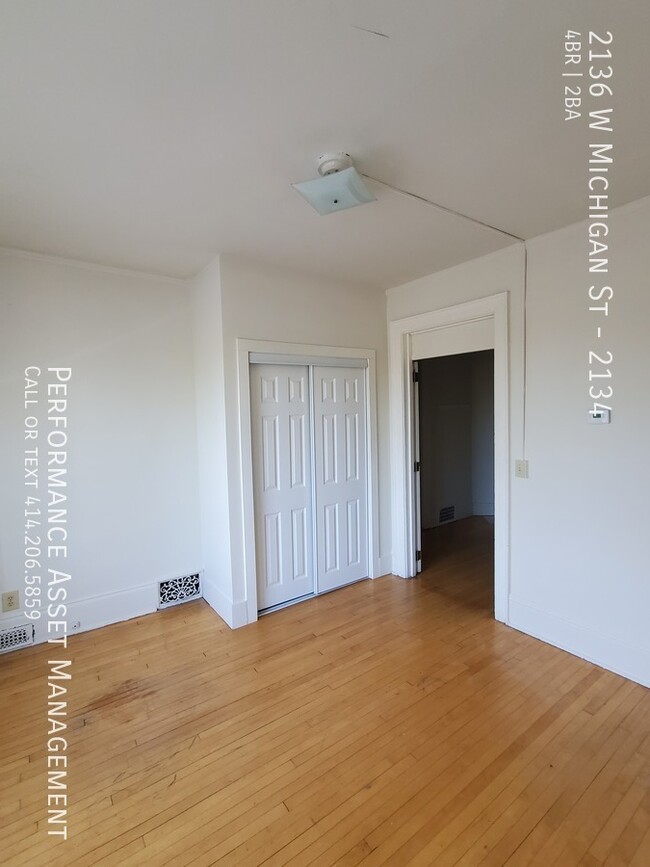 Building Photo - 2136 W Michigan St