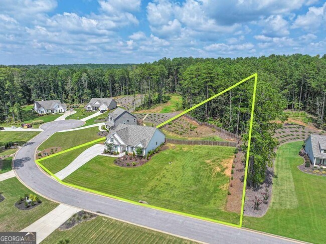 Building Photo - 2121 Charmond Dr