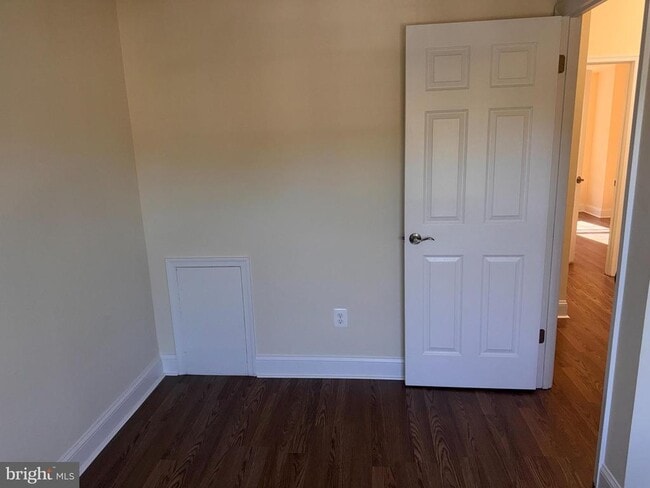 Building Photo - 14623 Devereaux Terrace
