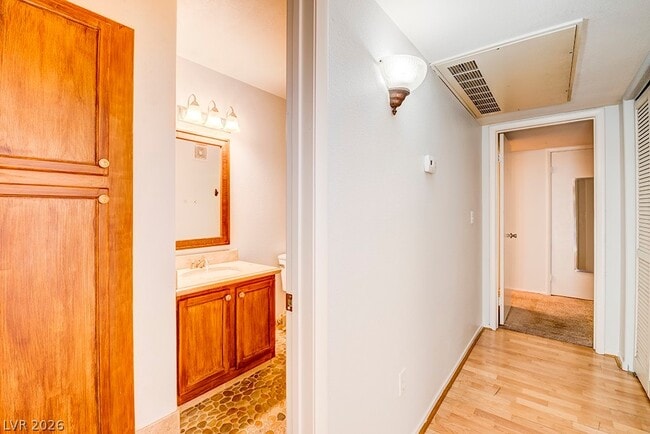 Building Photo - 3060 Casey Dr