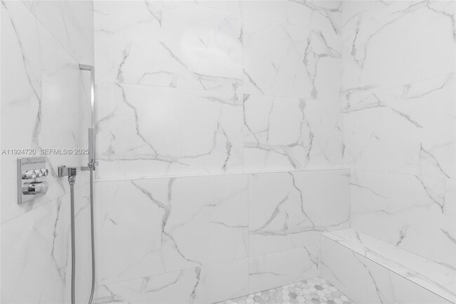 Building Photo - 895 NE 76th St