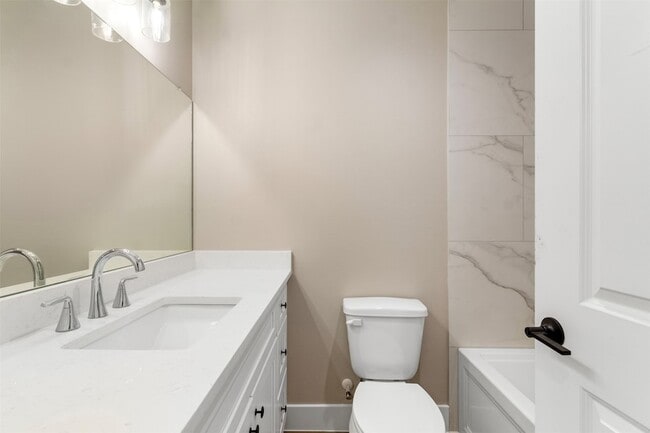 Building Photo - 3150 S Cleveland St