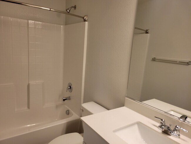Building Photo - Beautiful 4 Bedroom Home in Southwest Vegas!