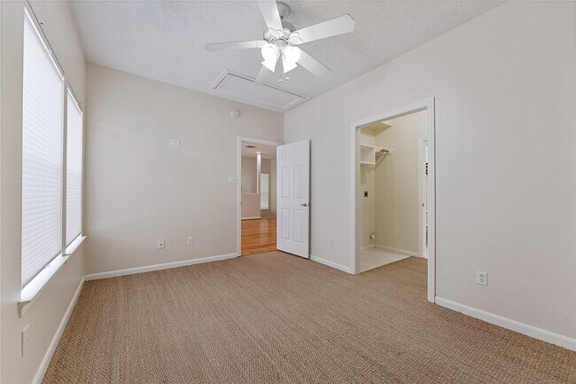 Building Photo - 1819 Branard St