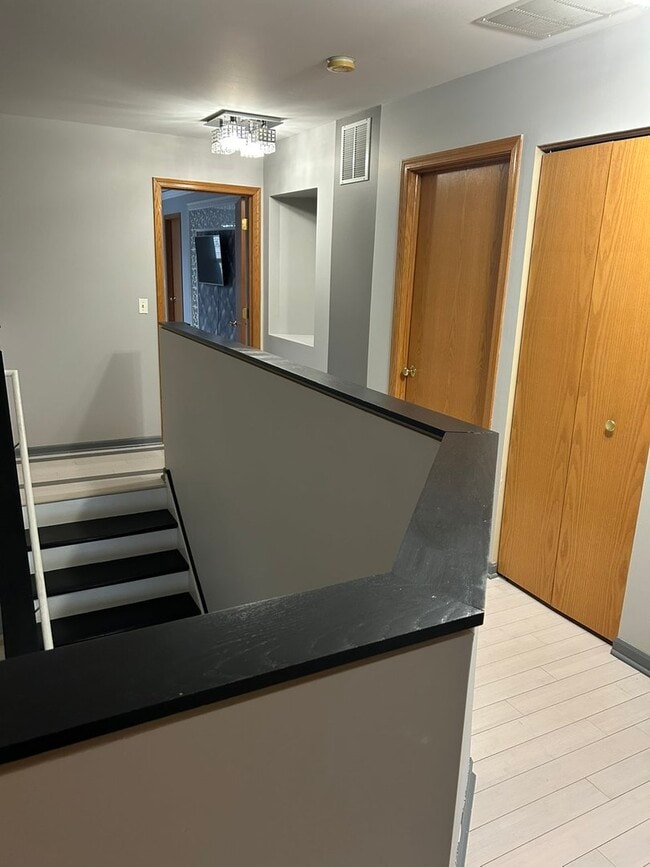 Building Photo - 761 Dillon Ct