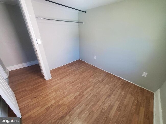 Building Photo - 1736 Fairview St