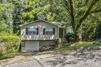 Building Photo - 5064 Darlene Dr