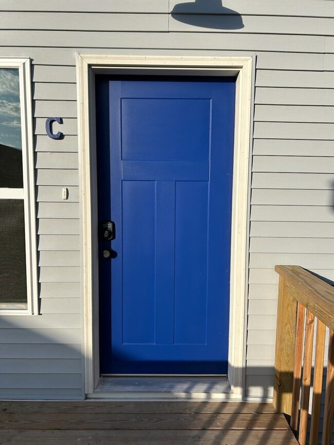 Building Photo - 940 M St SW