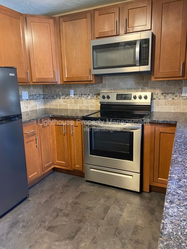 Building Photo - 223 E North St