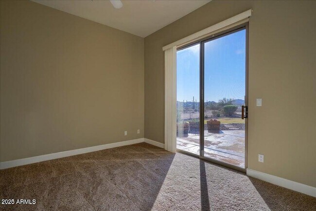 Building Photo - 6789 E Saber Rd