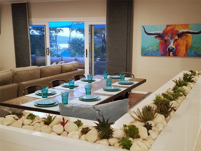 Building Photo - 2125 Island View
