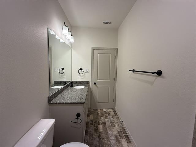 Building Photo - 4510 Meadow Hawk Dr