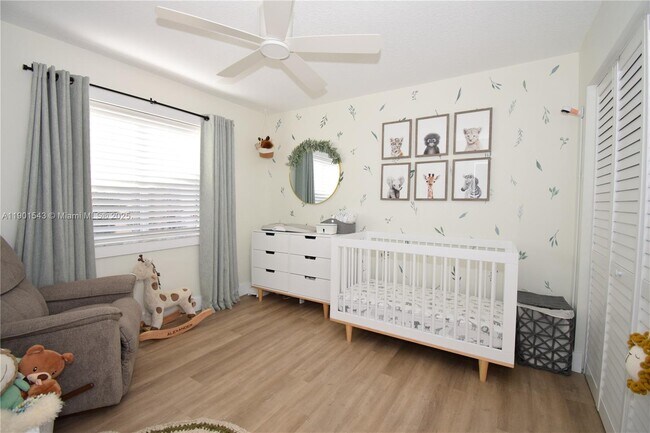 Building Photo - 794 San Remo Dr