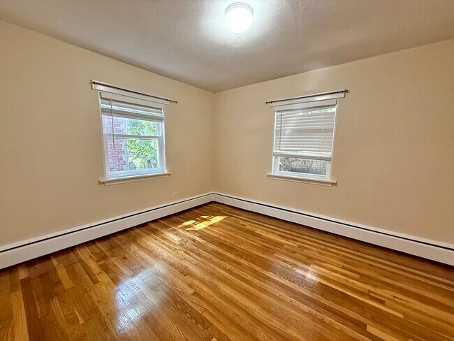 Building Photo - 45 Aldrich Rd