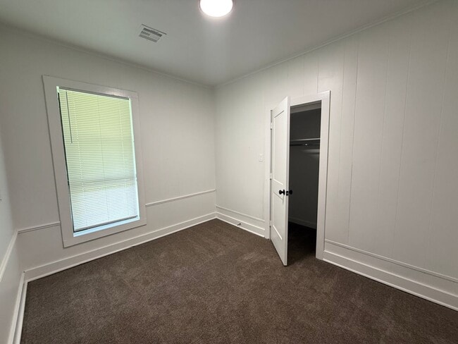 Building Photo - Sapulpa 3 bedroom 2 Bath