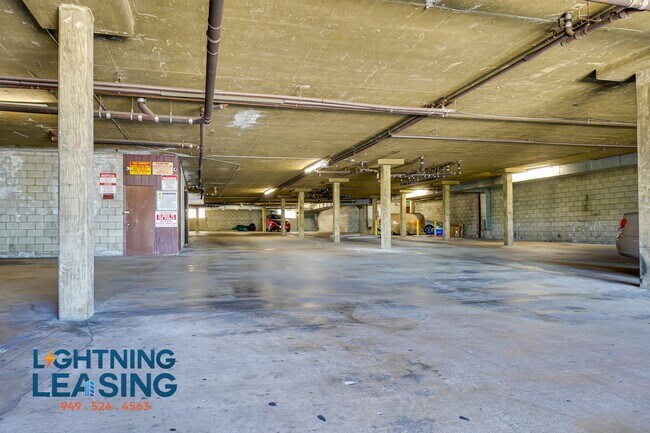 Building Photo - 10250 Commerce St