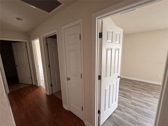 Building Photo - 3993 SW 58th Ave