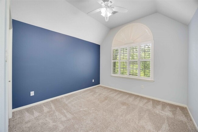 Building Photo - 11 Alden Glen Ct