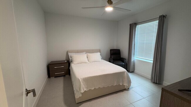 Building Photo - 6371 Windwood Wy