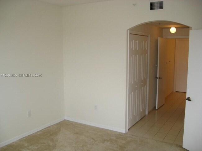 Building Photo - 6630 NW 114th Ave