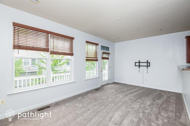 Building Photo - 5532 Lanier Ave