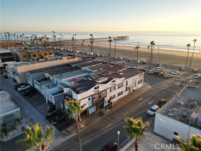 Building Photo - 2214 W Oceanfront