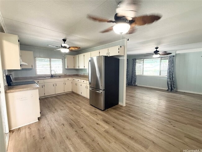 Building Photo - 87-1698 Farrington Highway Unit J1