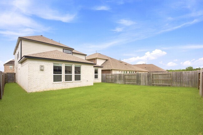 Building Photo - 15127 Monal Trie Dr