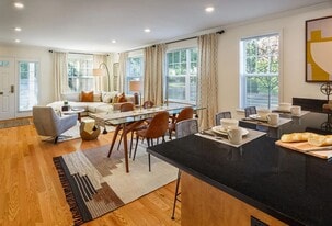 Building Photo - 203 Ellery Ct