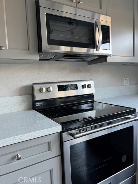 Building Photo - 247 Streamwood