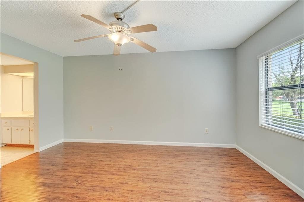 Building Photo - 6154 Burnside Cir
