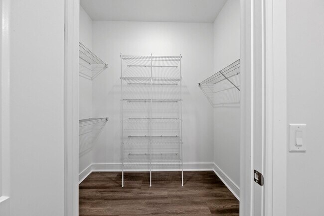 Building Photo - 121 34th St