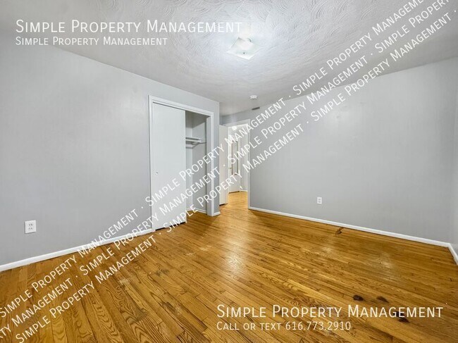 Building Photo - 2819 Peckheath Rd SW