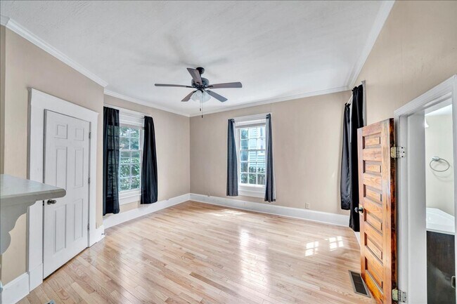 Building Photo - Charming Downtown Macon Home Near Mercer University