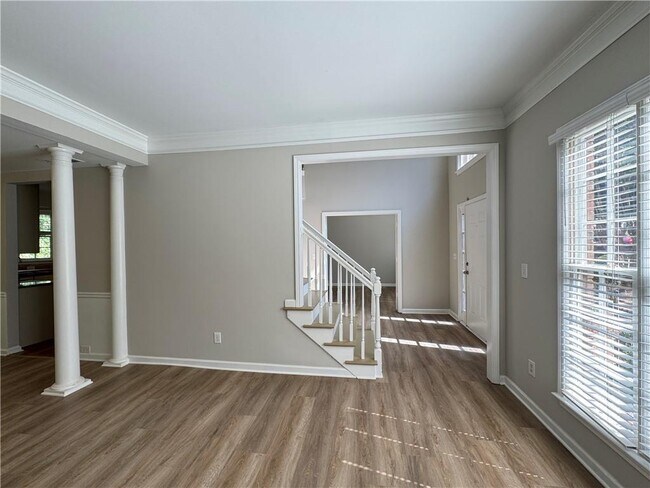Building Photo - 7280 Devonhall Way